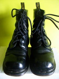 DR. MARTENS ciekawy model 37 24 cm