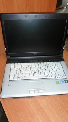 Laptop Fujitsu S710  i5 M520 2,40 GHz  4GB Ram
