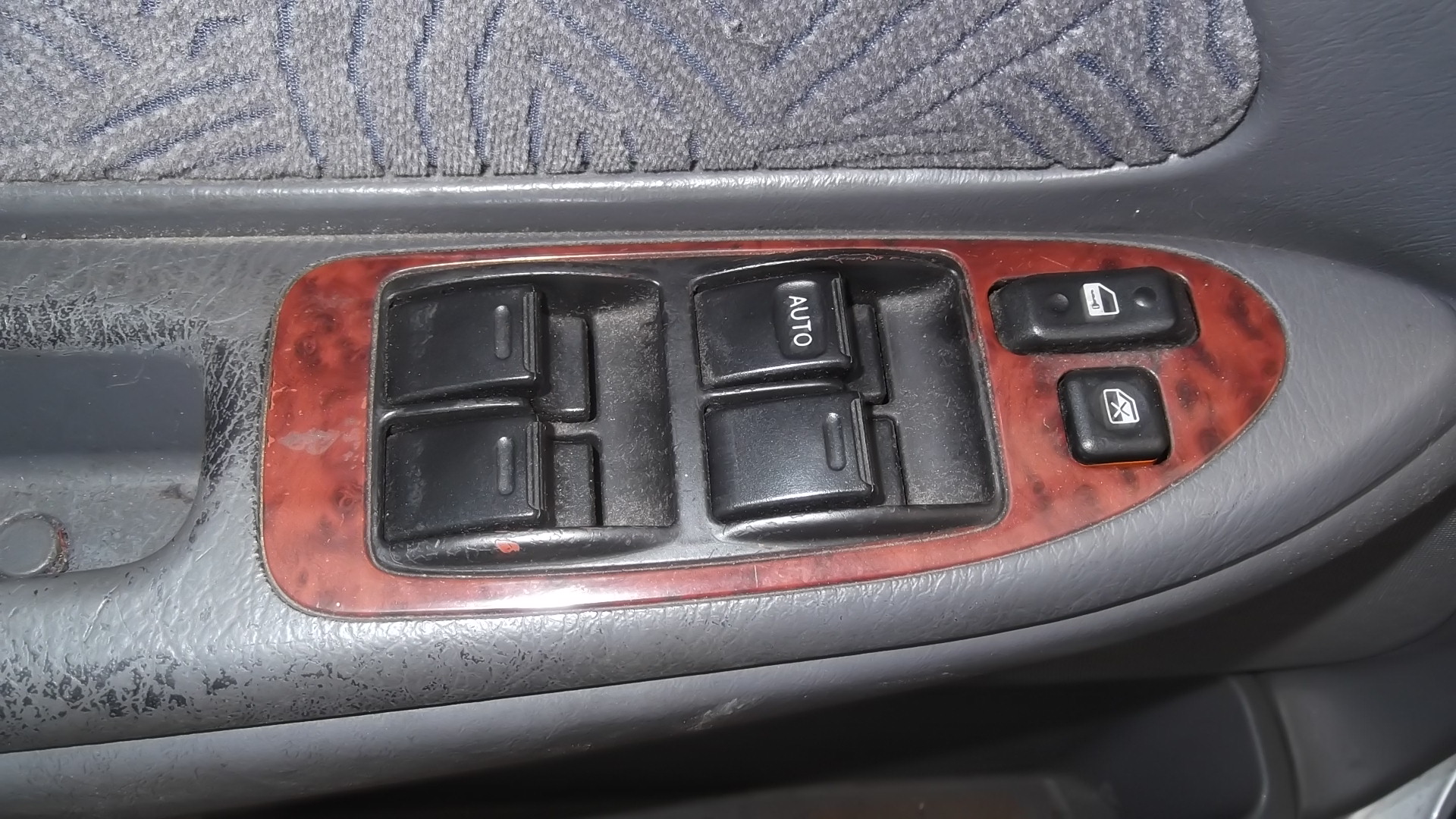 Toyota Avensis I Panel Sterowania Szyb - 7024210483 - Oficjalne Archiwum Allegro