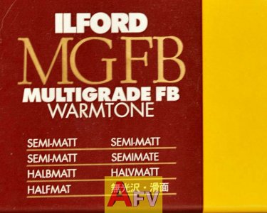 Papier Ilford MG FB WARMTONE 24x30/10 24K Mat