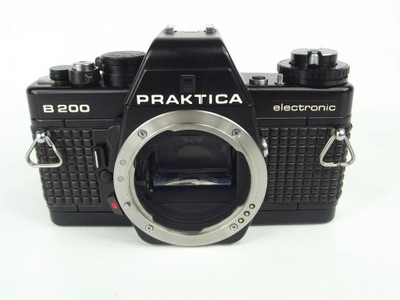 PRAKTICA B200 ELECTRONIC-z serii na rynek zachodni