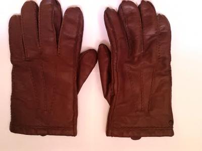 Skórzane rękawiczki marki Boss, rozmiar 9,5