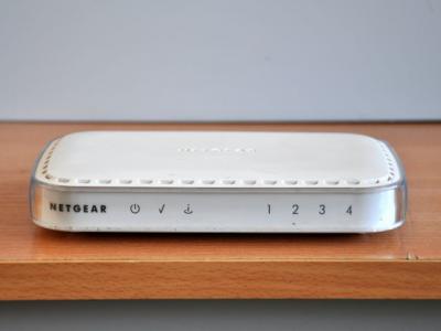 NETGEAR DG834 v3 Router Switch ADSL Modem Neo FV