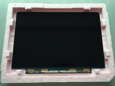 Nowa matrycą LCD MacBook Retina 15 z montażem