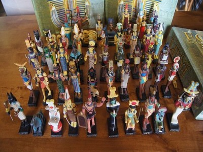 HIT Egipt Bogowie i Faraonowie+figurki+segregatory