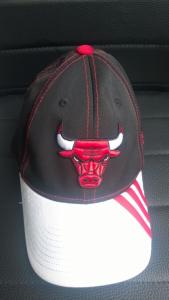 Adidas,oryginalna czapeczka Chicago Bulls M/L