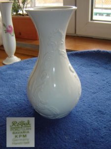 Wyprzedaż wazonów - ręcznie wykonany KPM