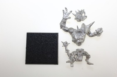 Blood Bowl Skaven Rat Ogre figurka metal