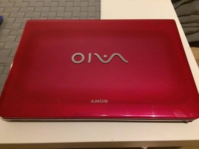 Laptop Sony Vaio vpcea1s1e Różowy Używany
