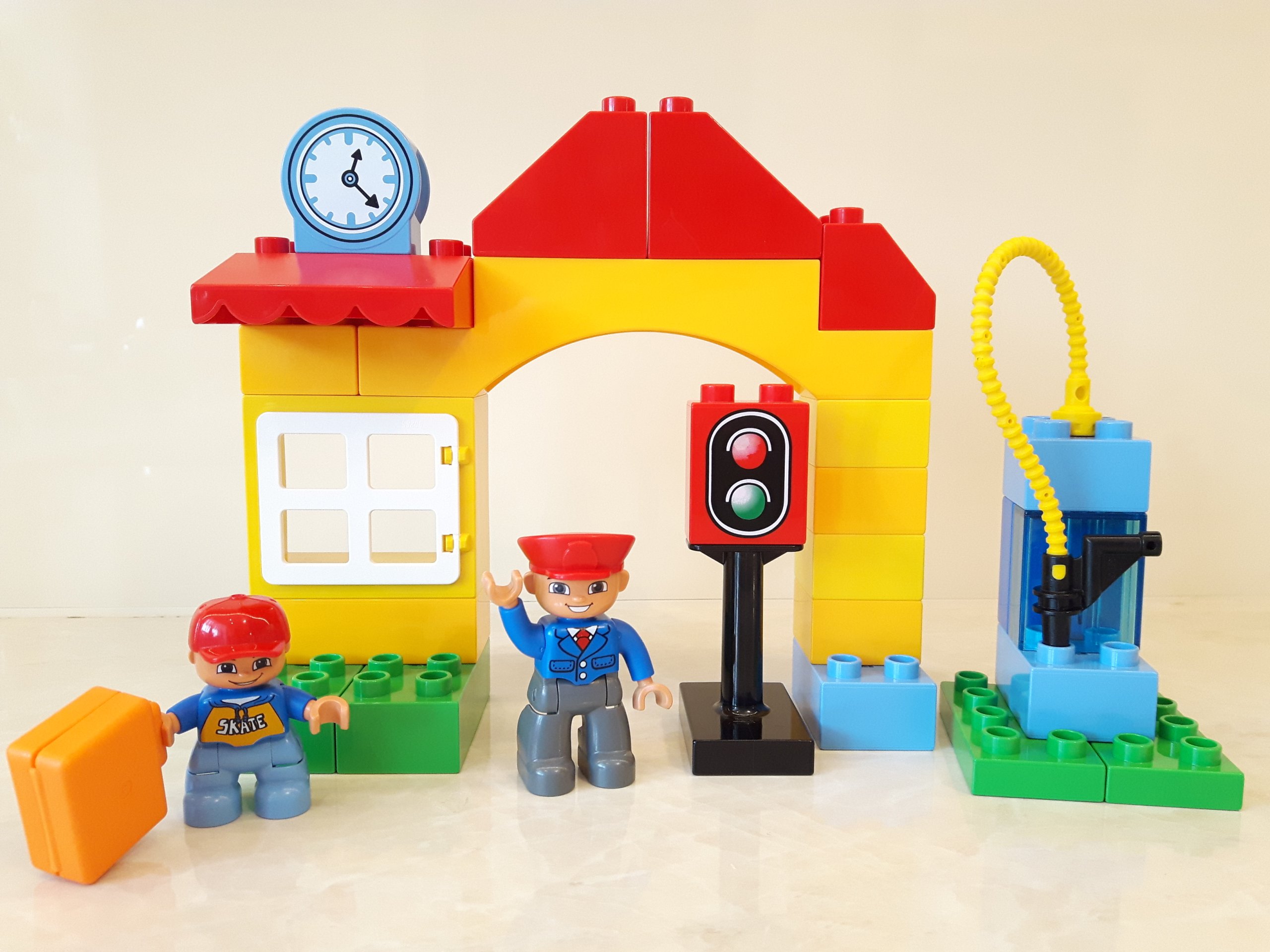LEGO DUPLO dworzec wiadukt most stacja kolejowa - 7064603578 - oficjalne  archiwum Allegro