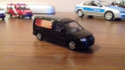 Volkswagen Caddy Maxi karawan Rietze 1:87