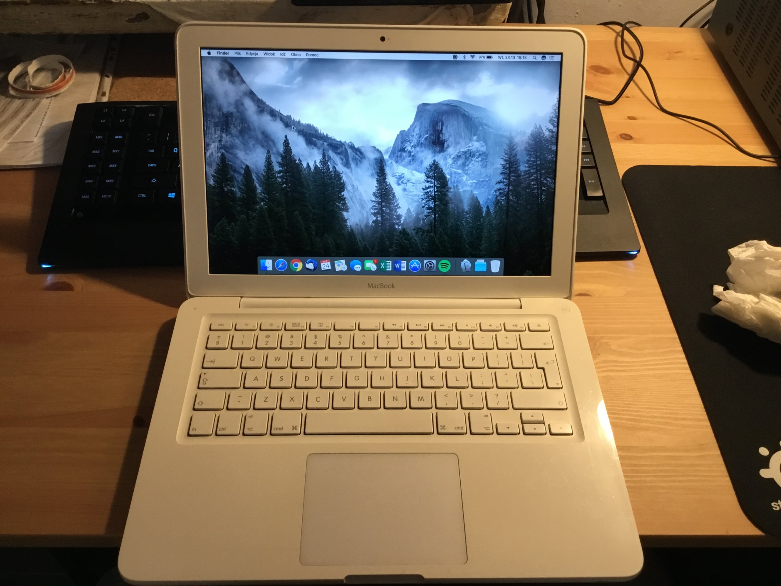 Macbook Unibody Late 2009 White, 120 SSD