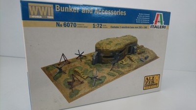 Italeri Bunker and Accessories   6070
