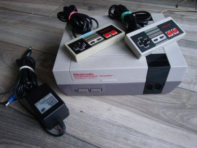 konsola NES, oryginalne pady,zasilacz 100% sprawne