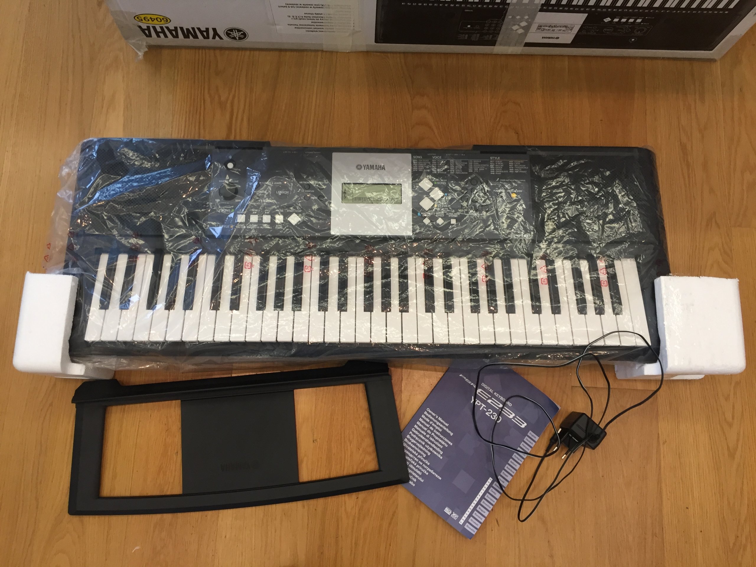 YAMAHA YPT-230 organy keyboard NOWY na PREZENT !!!