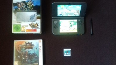 New Nintendo 3DS XL limited + gra MHG + ładowarka