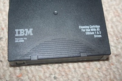 IBM Ultrium 1 i 2 taśma czyszcząca