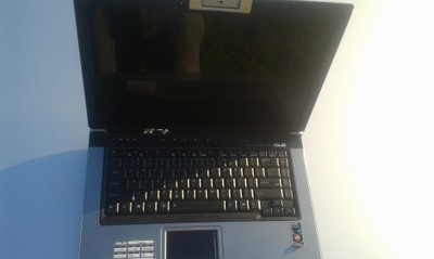 Laptop komputer asus f5z od 1 zl
