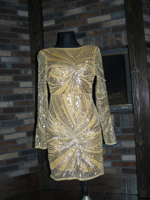 Sukienka cekiny sexi odkryte plecy 38/m - 7034118646 - oficjalne archiwum  Allegro