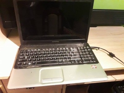 Laptop HP Compaq Presario CQ61 uszkodzony
