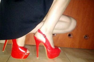 buty czerwone neonowe kazar
