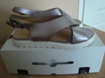Sandałki sandały ccc srebrne biała gruba podeszwa - 6886989813 - oficjalne  archiwum Allegro