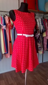 Rozkloszowana CZERWONA sukienka w ważki XL