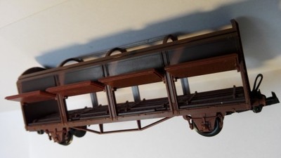 Lima wagon towarowy z otwieranymi burtami