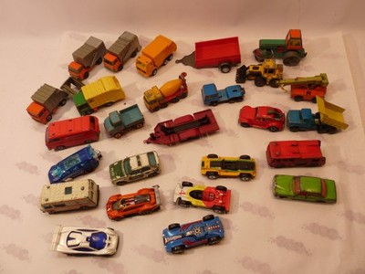 Stare zabawki - metalowe samochodziki z PRL - 6625708088 - oficjalne  archiwum Allegro