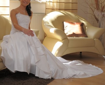Suknia ślubna z aplikacją, rozmiar 36, 164 cm tren