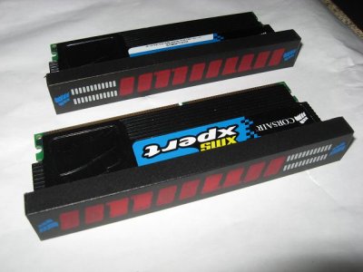 CORSAIR XPERT CMXP512-3200C2 1GB Z PAN. DIAG. LED