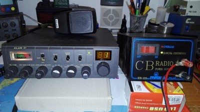 CB radio Alan 87 sprawny z mikrofonem i zasilaczem