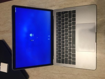 MacBook Pro 13' 2017 F VAT plus Gratisy!