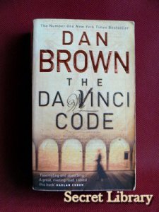 Dan Brown - The Da Vinci Code (Robert Langdon)
