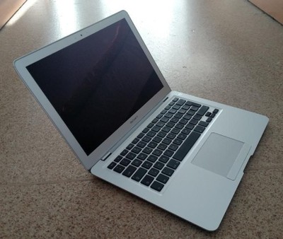 Laptop Apple MacBook Air 13.3 komplet 2009 120GB - 6788675839 - oficjalne  archiwum Allegro