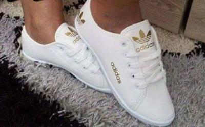 buty białe trampki Adidas złote logo - 6036956506 - oficjalne archiwum  Allegro