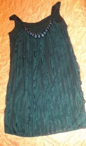 Śliczna turkusowa tunika-sukienka z naszyjnikiem