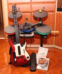 ZESTAW - Guitar Hero Warriors of Rock Nintendo Wii