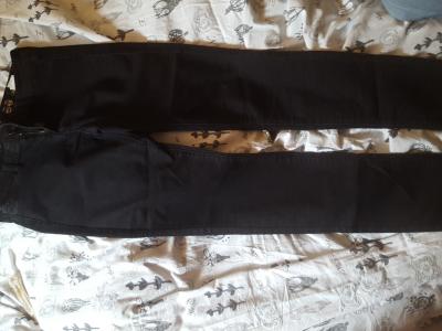 Desigual - czarne spodnie 30