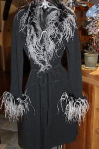 Czarny sweter z piórami pióra strusia marabuta - 5929039345 - oficjalne  archiwum Allegro