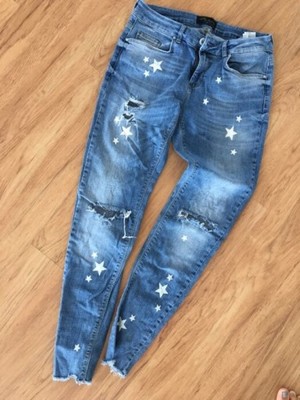 Spodnie jeansy gwiazdki rurki dżinsowe mohito 36 - 6929762496 - oficjalne  archiwum Allegro