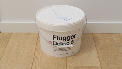 FARBA FLUGGER Dekso 5 kolor off white 10l - 6580217934 - oficjalne archiwum  Allegro
