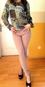 Spodnie Armani Jeans Comfort Fit i bluzka Cream
