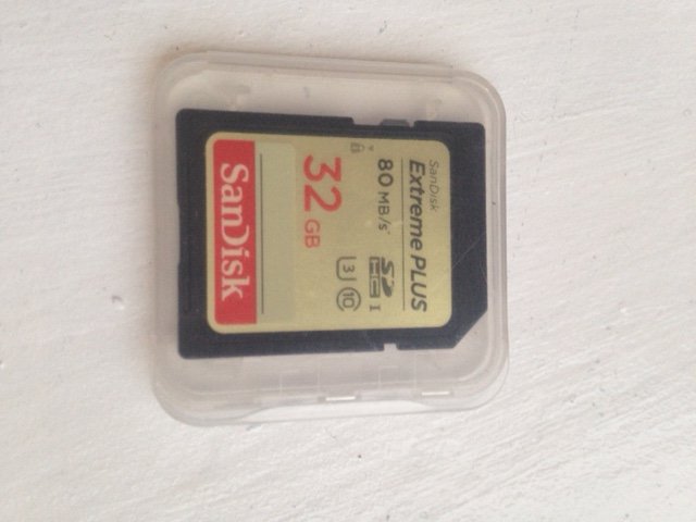 SANDISK Extreme Plus SDHC  32GB CLASS 10 