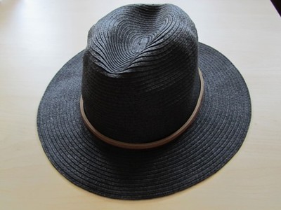 Czarny letni damski kapelusz MANGO