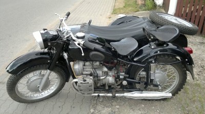 Motocykl K-750 z koszem, czarny, ze wstecznym