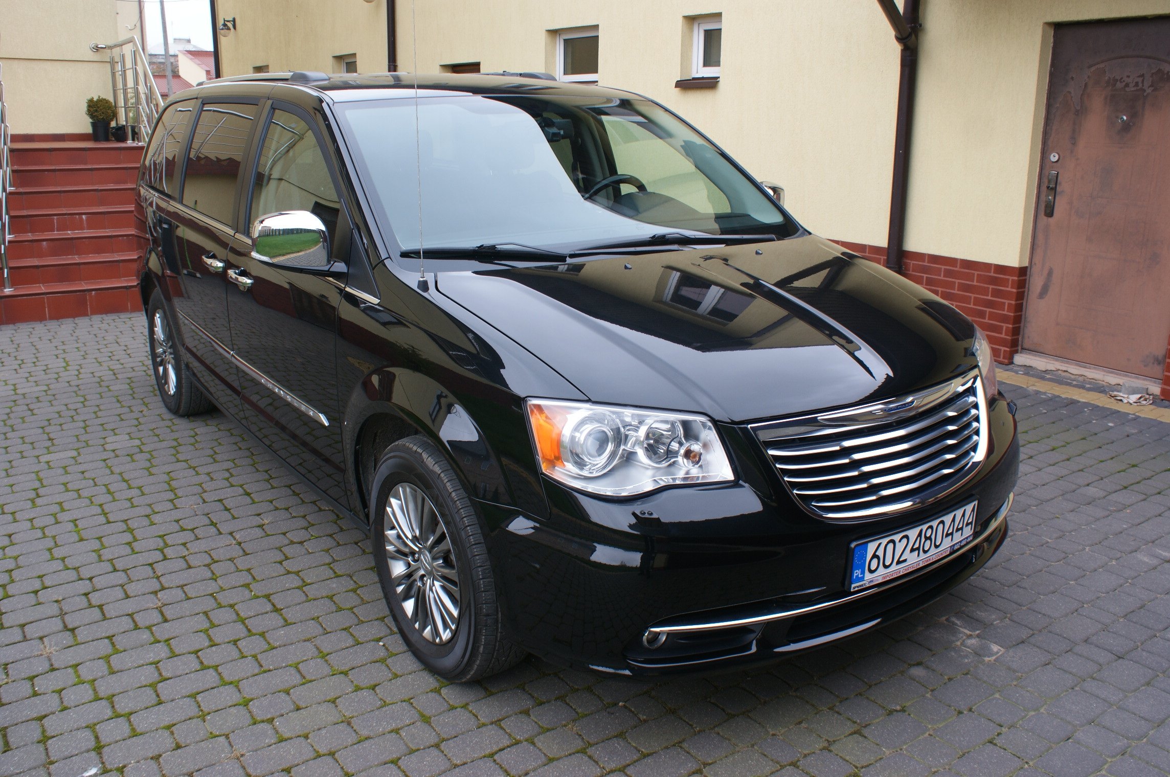 CHRYSLER TOWN COUNTRY 2014 LIMITED FAKTURA VAT23